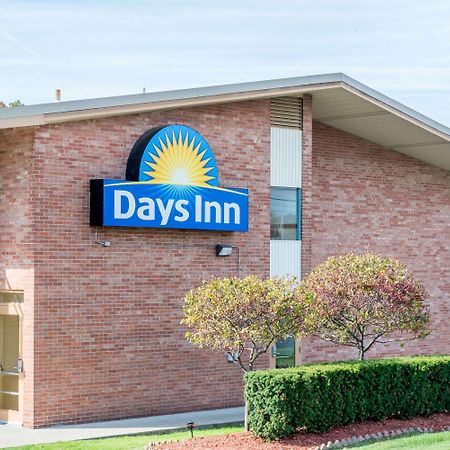 Days Inn By Wyndham Niles Dış mekan fotoğraf
